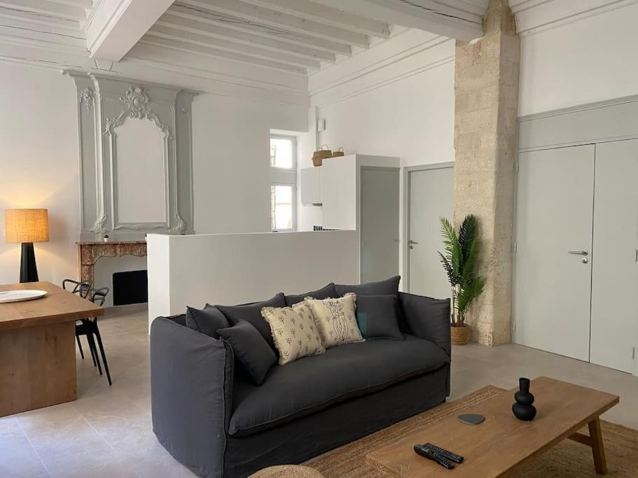 אביניון Appartement Avec Ventilateurs Proche Du Palais Des Papes מראה חיצוני תמונה