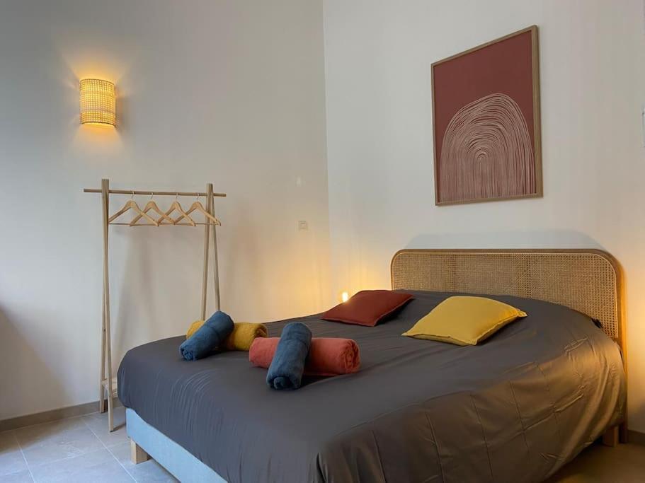 אביניון Appartement Avec Ventilateurs Proche Du Palais Des Papes מראה חיצוני תמונה
